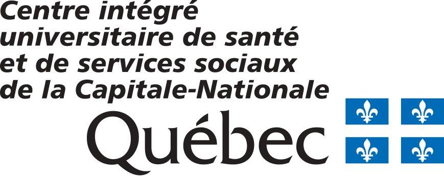 Logo du Centre intégré universitaire de santé et de services sociaux de la Capitale-Nationale avec le mot « Québec » et quatre drapeaux bleus du Québec ornés de fleurs de lys blanches.