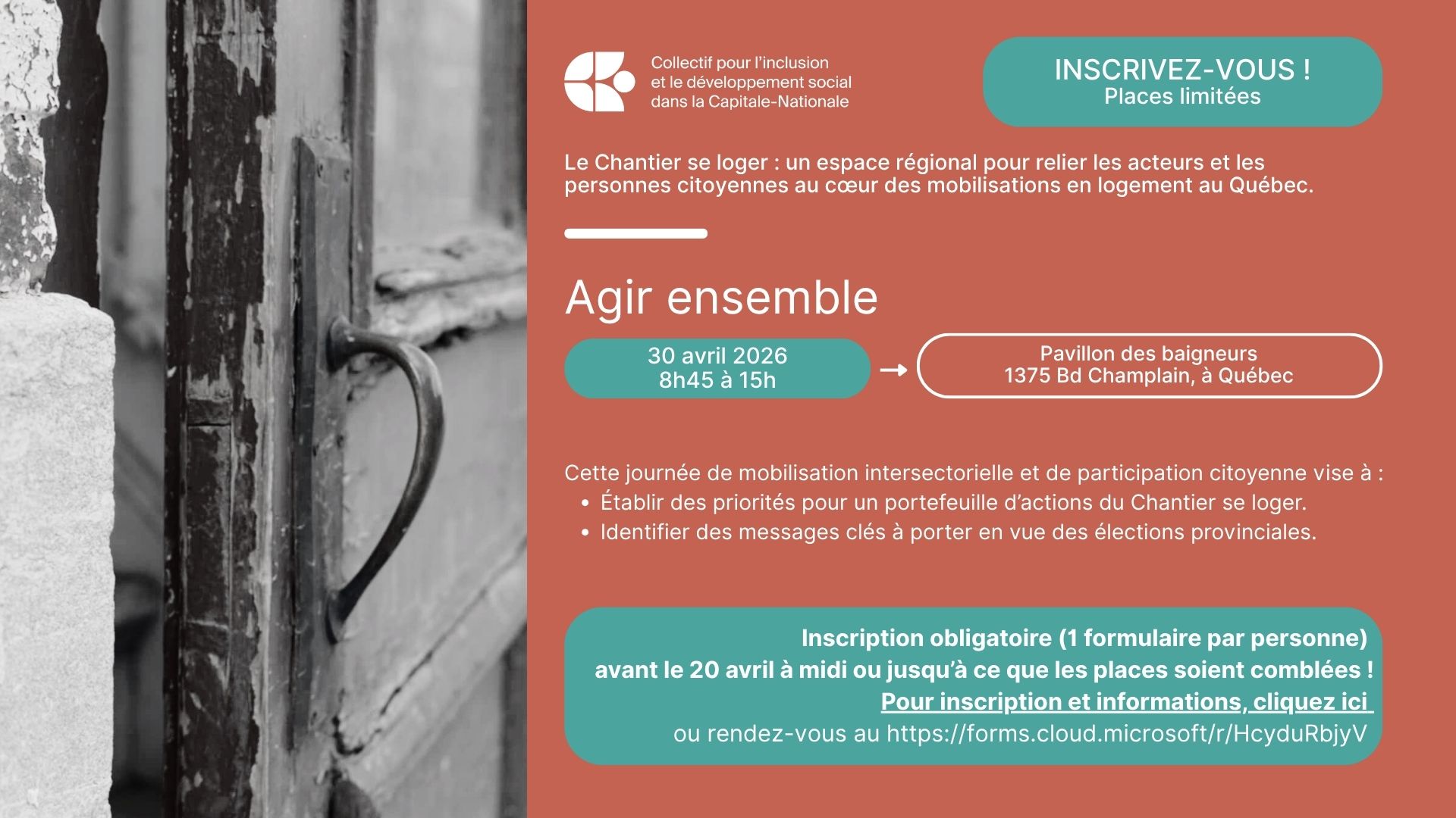 Un dépliant d'événement présente un gros plan d'une main ouvrant une porte rustique. Le texte détaille un événement sur le logement communautaire qui aura lieu le 30 avril 2026 au Québec, avec des informations sur la participation, le lieu et le lien d'inscription.